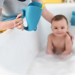 Skip Hop Bath & Changing Moby Waterfall 15 Skip Hop Bath & Changing Moby Waterfall