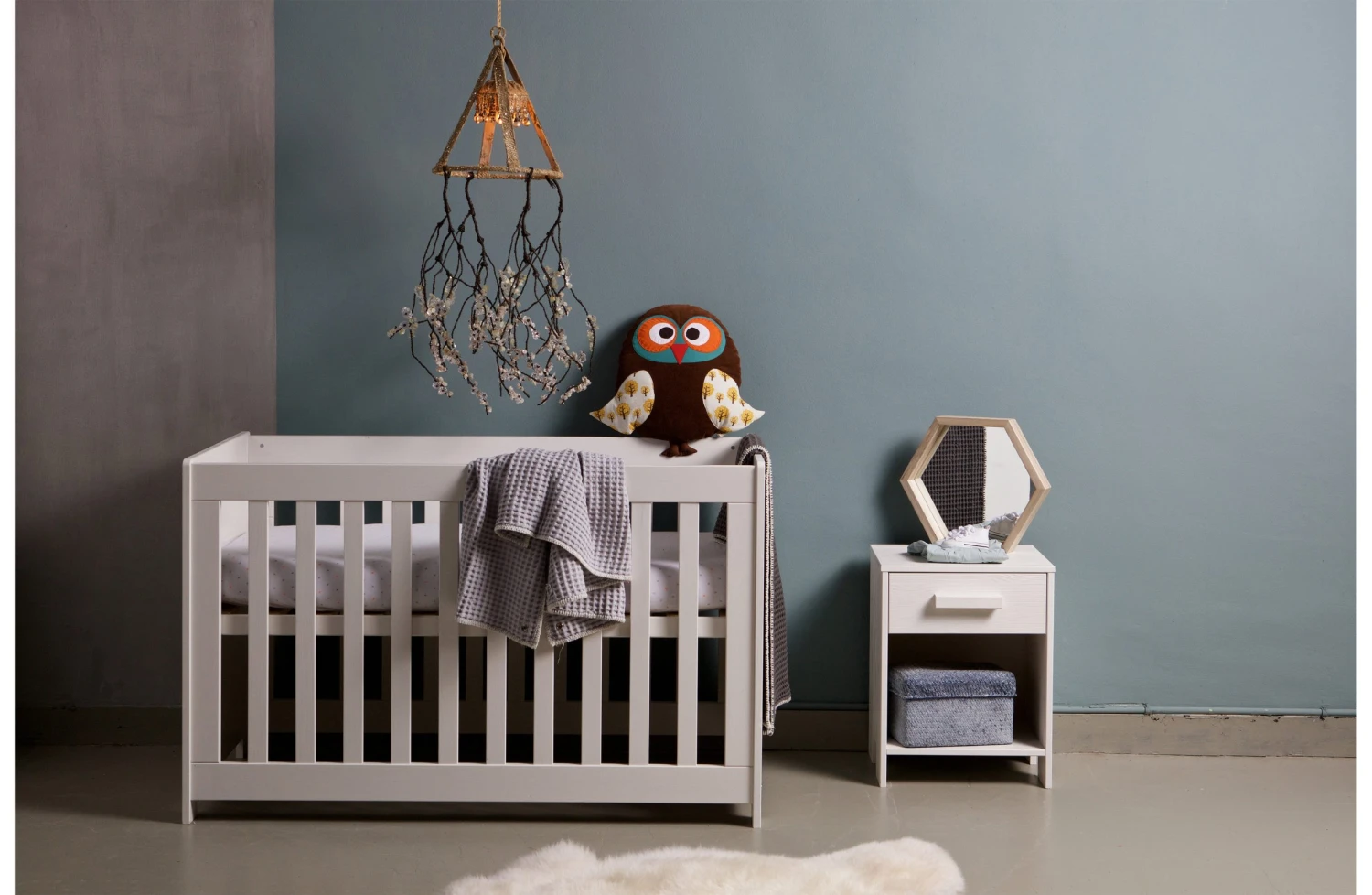 Robin Pedestal White 4 Robin Pedestal White