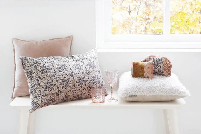 G'Round Linen Cushion Flake Fur 45 X 45 14 G'Round Linen Cushion Flake Fur 45 X 45