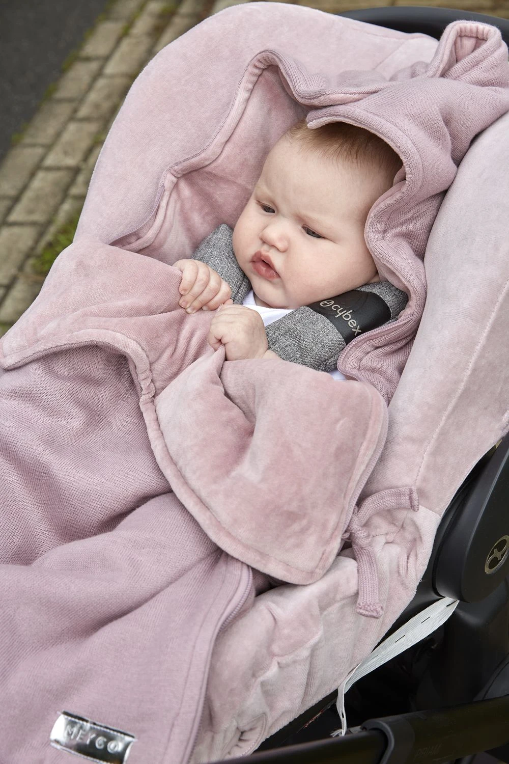 Meyco Carseat Protector Velvet Group 1 4 Meyco Carseat Protector Velvet Group 1